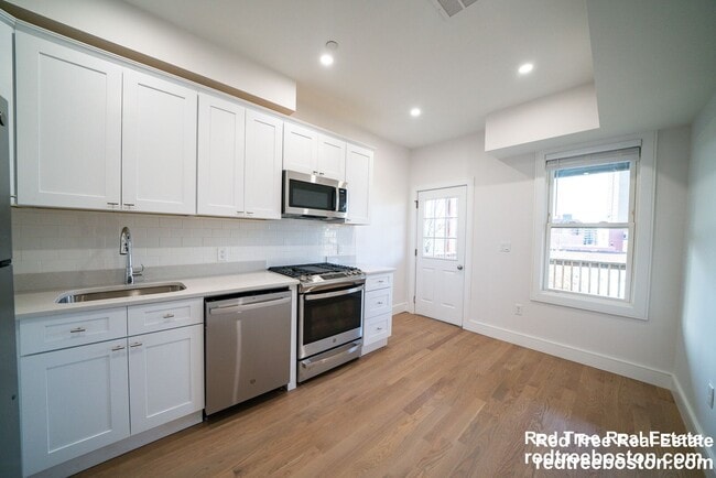 Photo - 37 Calumet St Unit 1