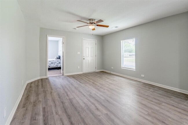 Photo - 1203 E King St