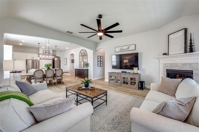 Building Photo - 230 Fox Crossing Ln