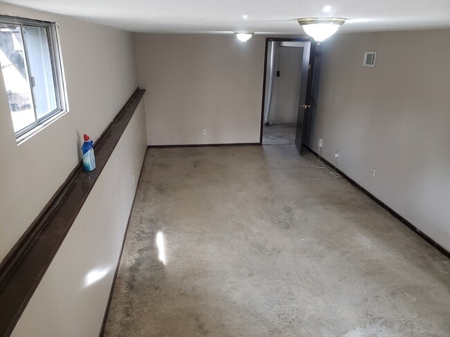 Photo - 7614 Longwood Ave