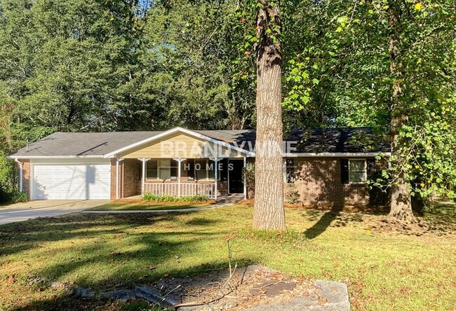 Photo - 2150 Moon Dr SW