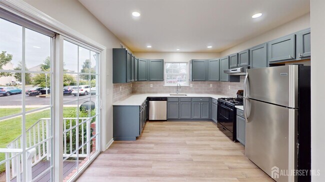 Photo - 2405 Timber Ridge Ct