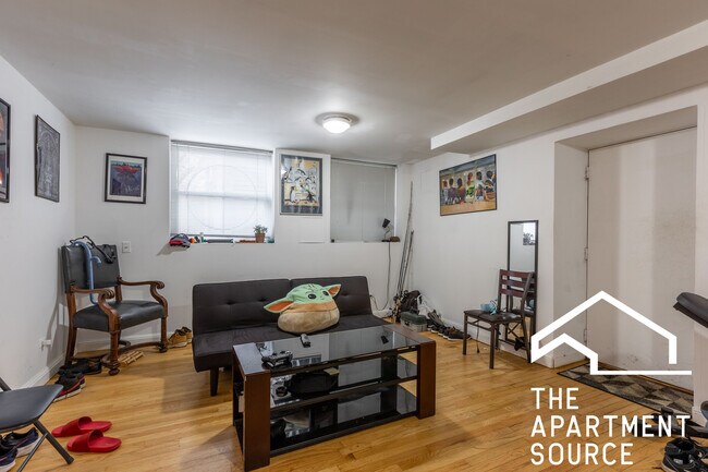 Photo - 631 W Arlington Pl