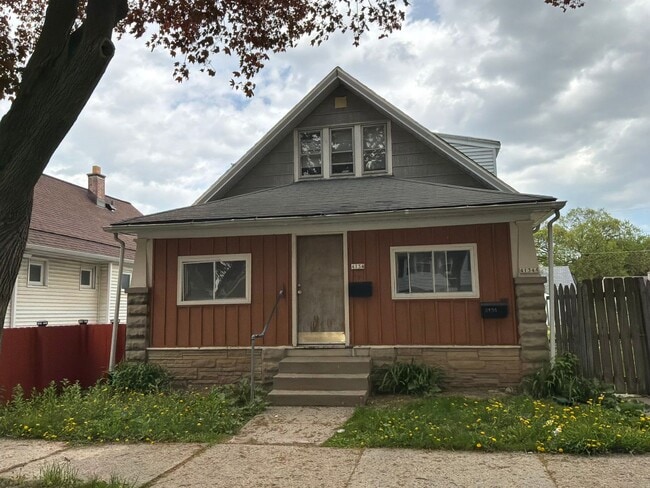 Building Photo - 4134 N 50th St Unit 4134 N 50th St (lower)