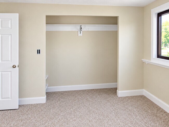 393 Washington St Unit 2
