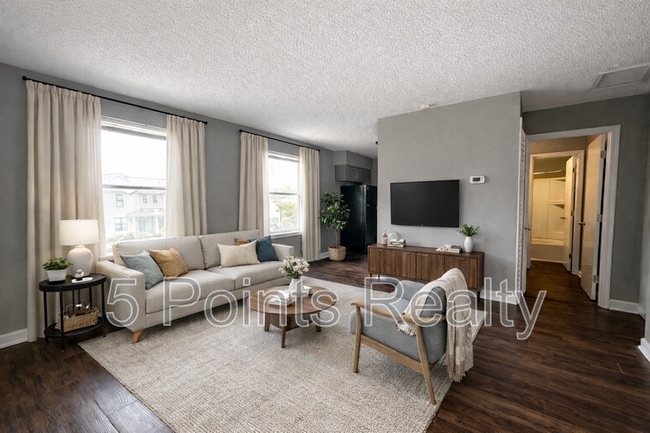 Building Photo - 308 Prince Ave