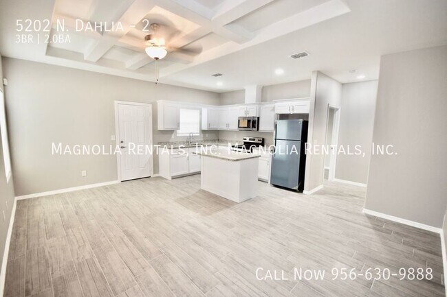 Photo - 5202 N Dahlia St Unit 2