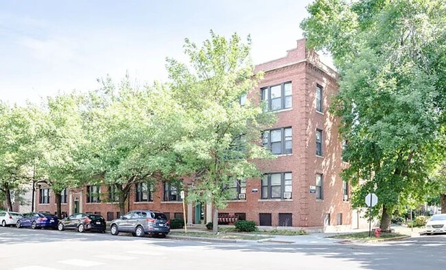 Bowmanville Top Floor Two Bed/One Bath ~ P... - Bowmanville Top Floor Two Bed/One Bath ~ P... Apartment Unit 5341-3