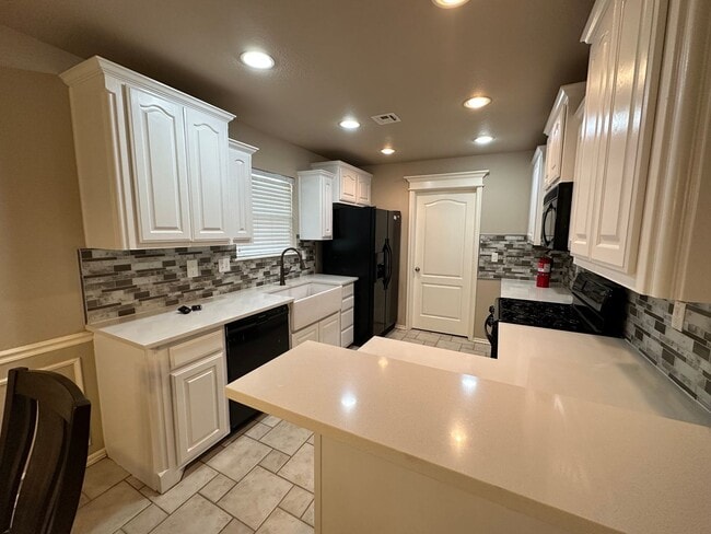 Photo - 3 bedroom + Office in Owasso Schools!