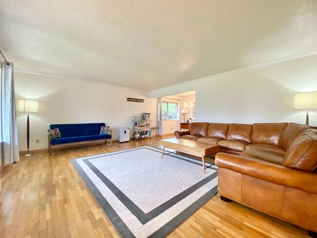 Photo - Charming Updated Home Across from Franklin Park and Hospital!