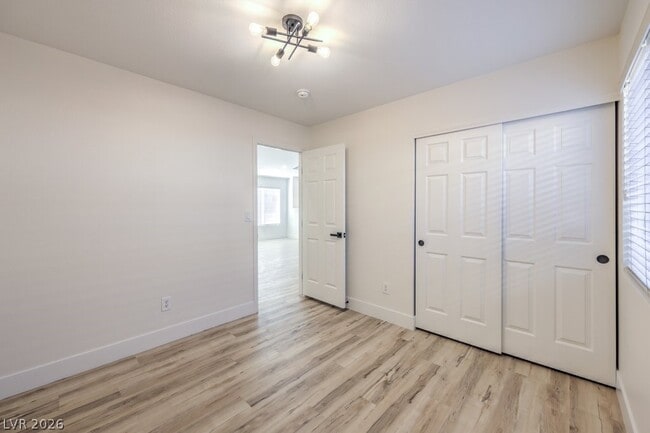 Building Photo - 3227 Velvet Rose St