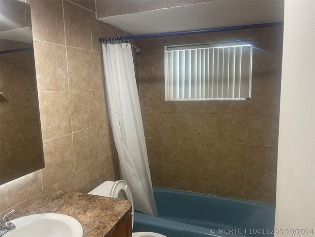 Photo - 41 NE 23rd Ct