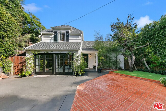 Photo - 1760 Nichols Canyon Rd