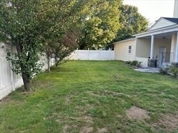 Photo - 633 Plantation St