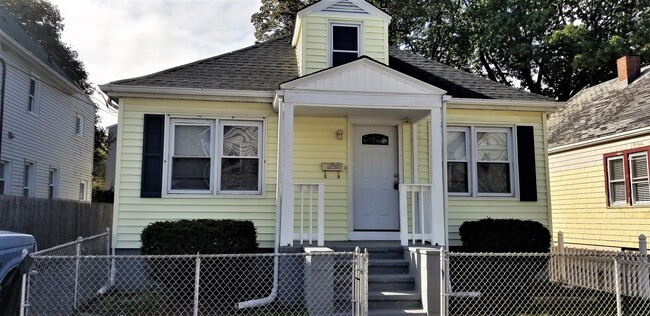 60 Admiral St