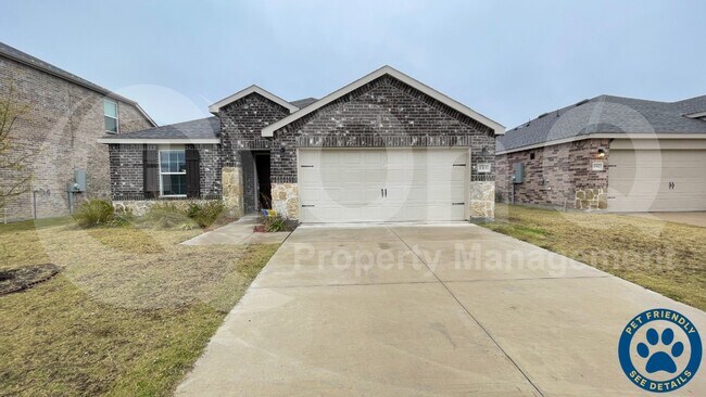 Building Photo - 1315 Binfield Dr
