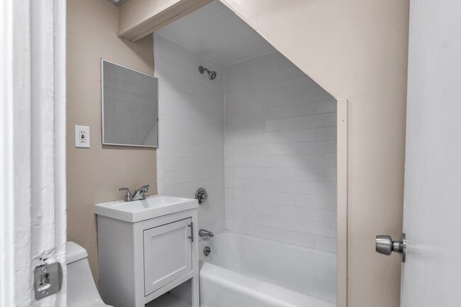 Photo - 153 Union St Unit 1