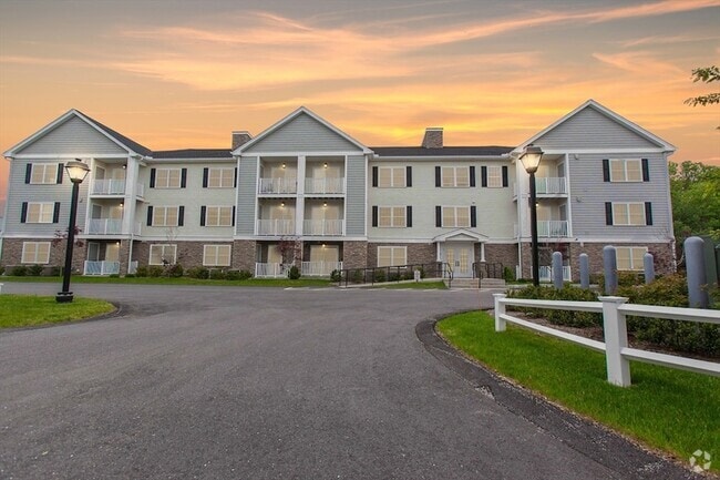 Building Photo - 21 Messenger St Unit 102 Rental