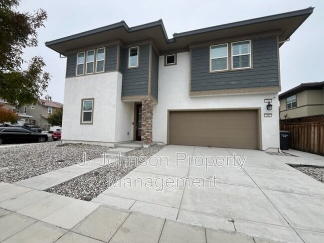 Building Photo - 262 E Natasha Ave