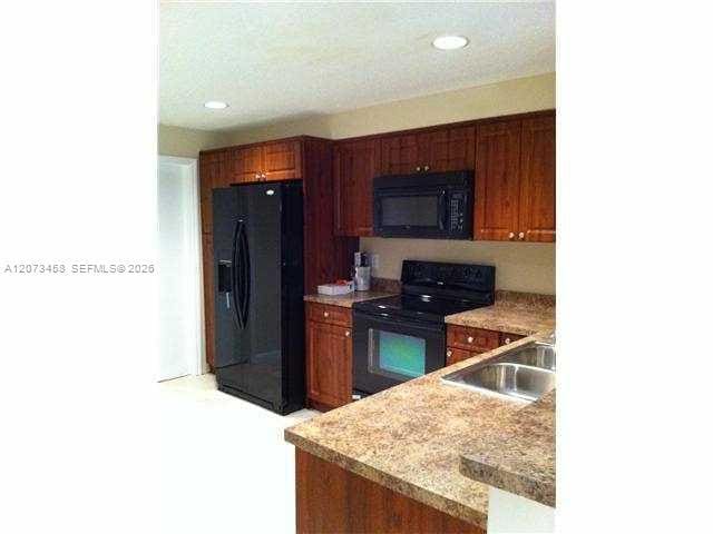 Photo - 1621 Barcelona Way