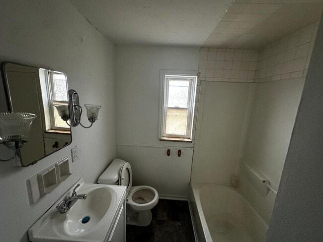 Photo - 9070 Lew Wallace Dr