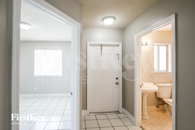 Photo - 13921 SW 173rd Terrace