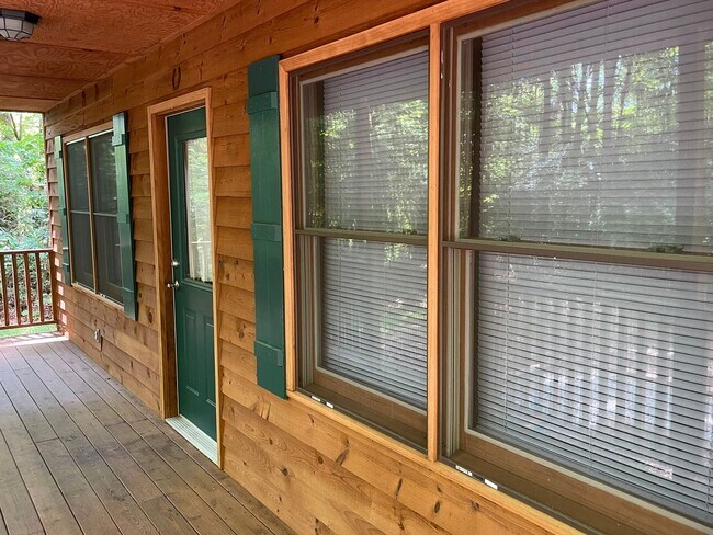 Photo - Charming Cabin