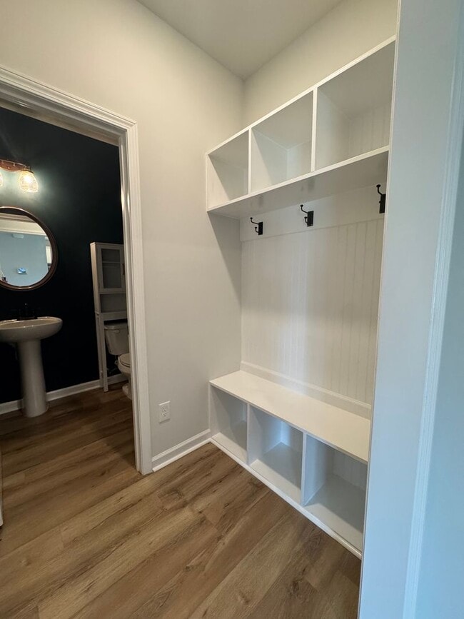 Photo - 203 Rye Cir
