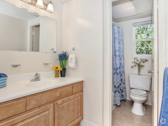 Building Photo - Fox Pointe Rental