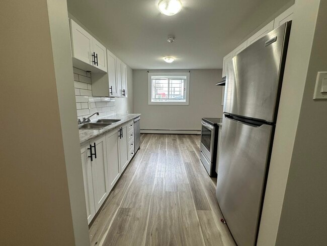Photo - 12015 82 St NW Unit 3A