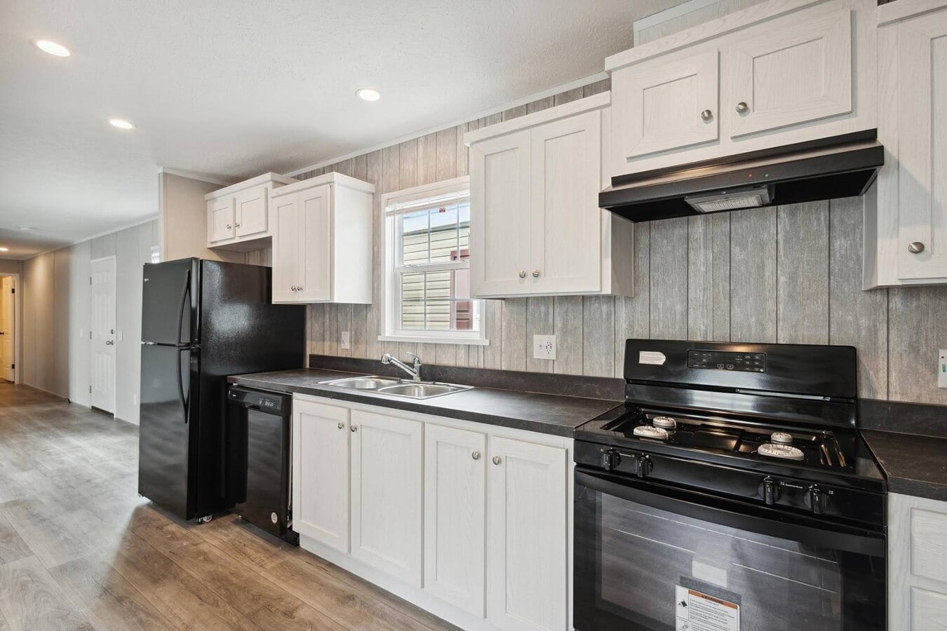 Photo - 502 Landrey Dr