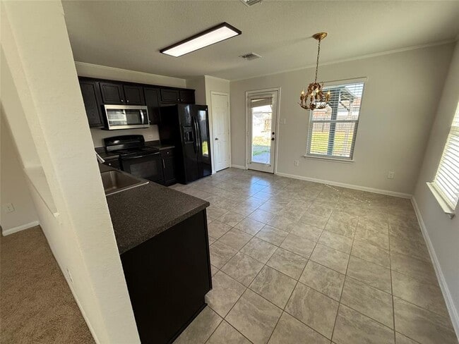 Photo - 206 Windridge Dr N