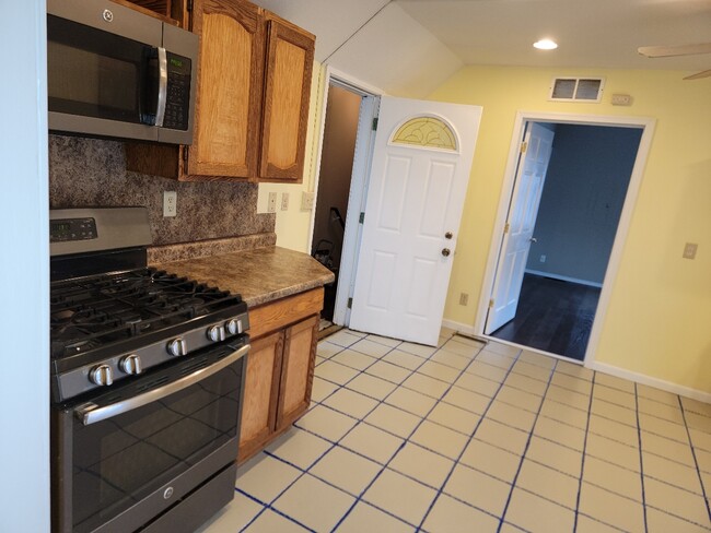 Photo - 1023 N Churchill St Unit 1