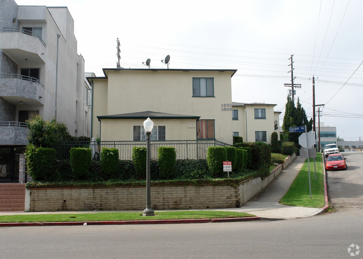 Photo - 1601 Glendon Ave