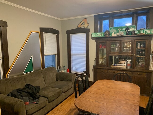 Photo - Maryland 6Bdrm House blocks from UWM Campus