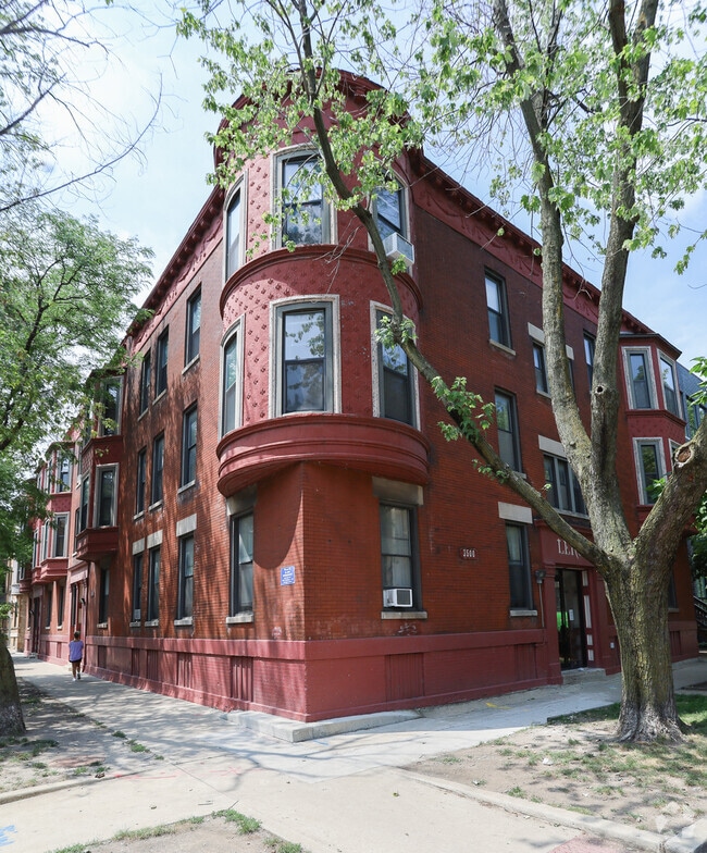 Building Photo - 3500 N Reta Ave Rental