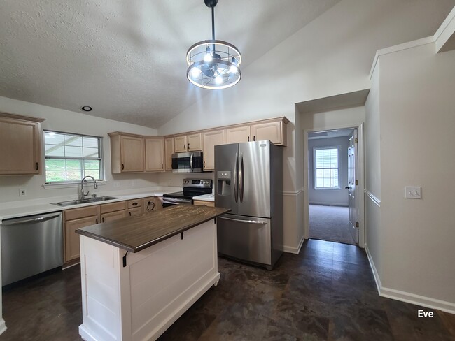 Photo - 2733 Airwood Dr