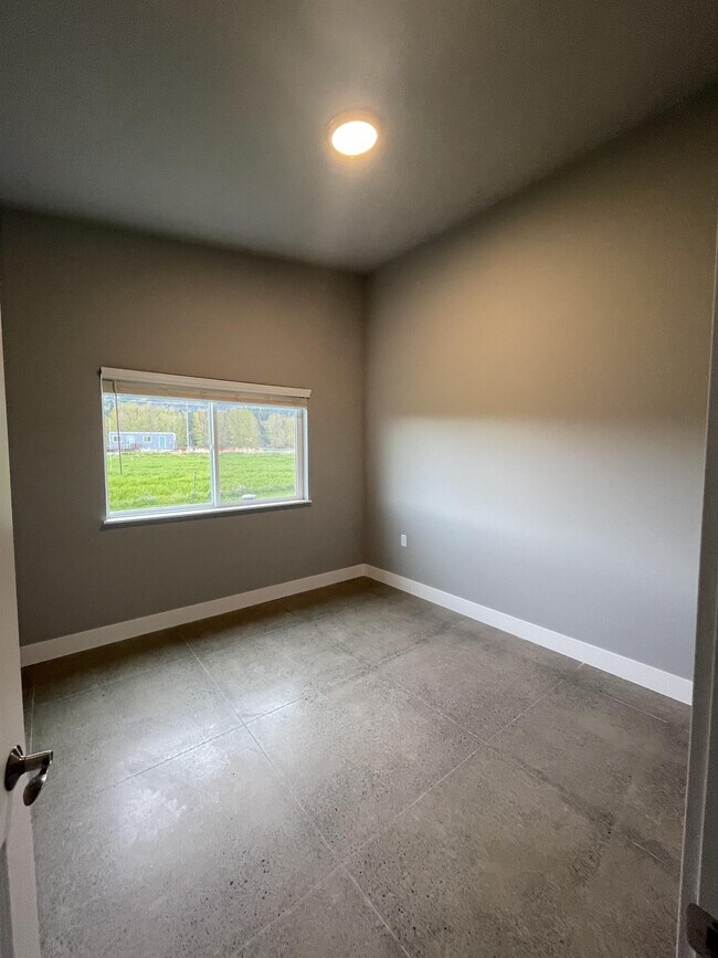 Photo - 6006 Siper Rd