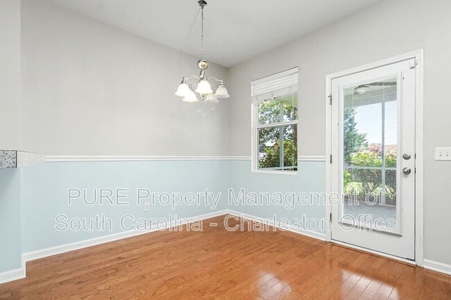 Photo - 407 Greywood Ln