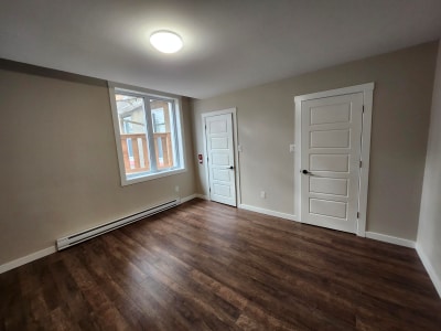 24 Paddock St Unit 5