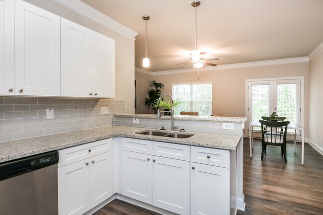 227 Riley Cir