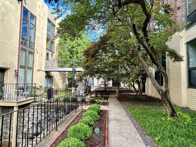 Photo - 1523 S 10th St Unit Apt 109