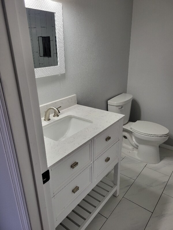 Building Photo - 14021 Village Terrace Dr