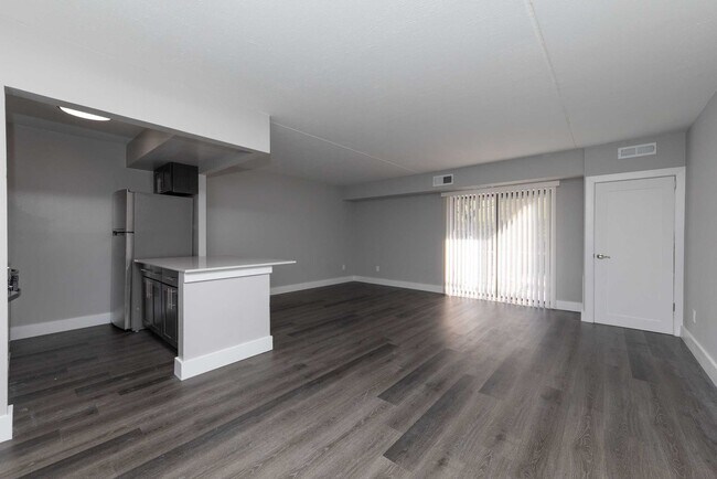 Photo - Parker Avenue Apartments