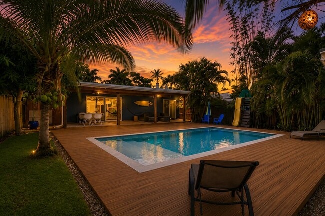 Photo - 721 N Lakeside Dr