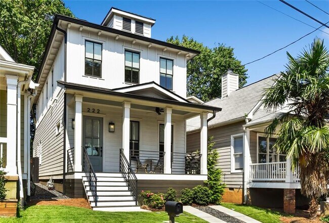 Photo - 222 Lampkin St NE