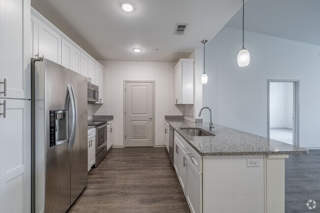 2BR, 2BA - The Crockett - 1,046SF - Kitchen
