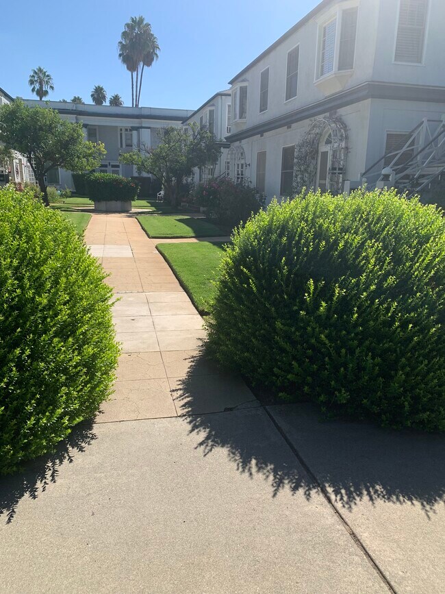 Photo - 410 N Euclid Ave Unit #1