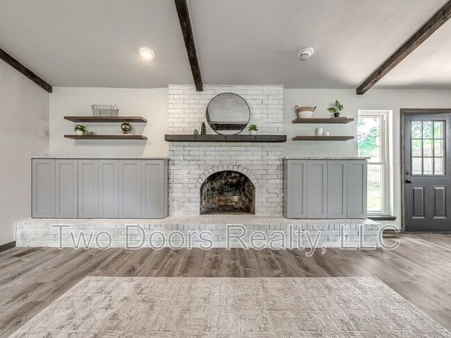 Photo - 1908 E Willow Creek Terrace