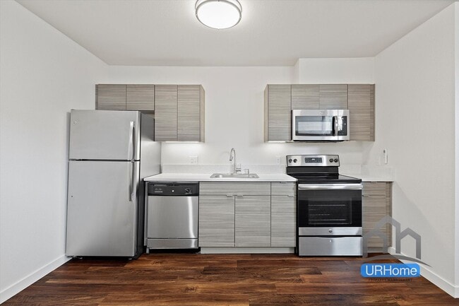 Photo - Modern 1- and 2-bedroom apartments await at Hollywood 12, right in the heart of Portland’s Hollyw...